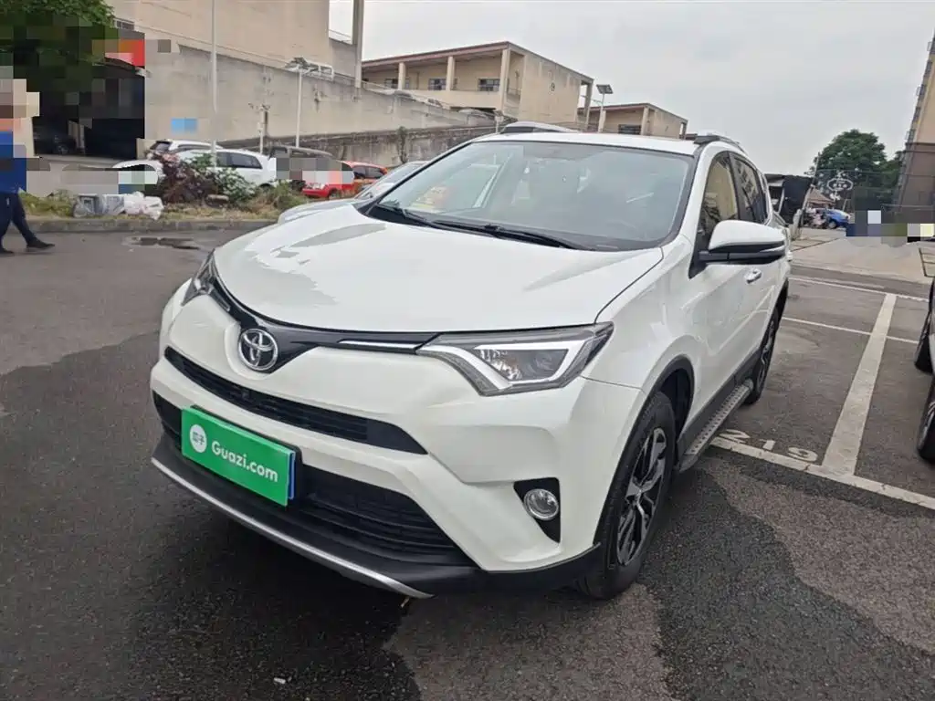 Toyota RAV4 Rongfang 2016 2.0L CVT 2WD Smart (China V) фото 2