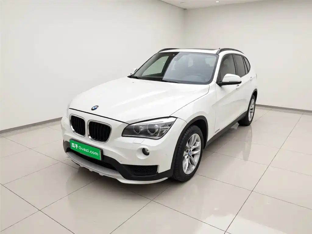 BMW X1 2014 sDrive18i Leading Edition