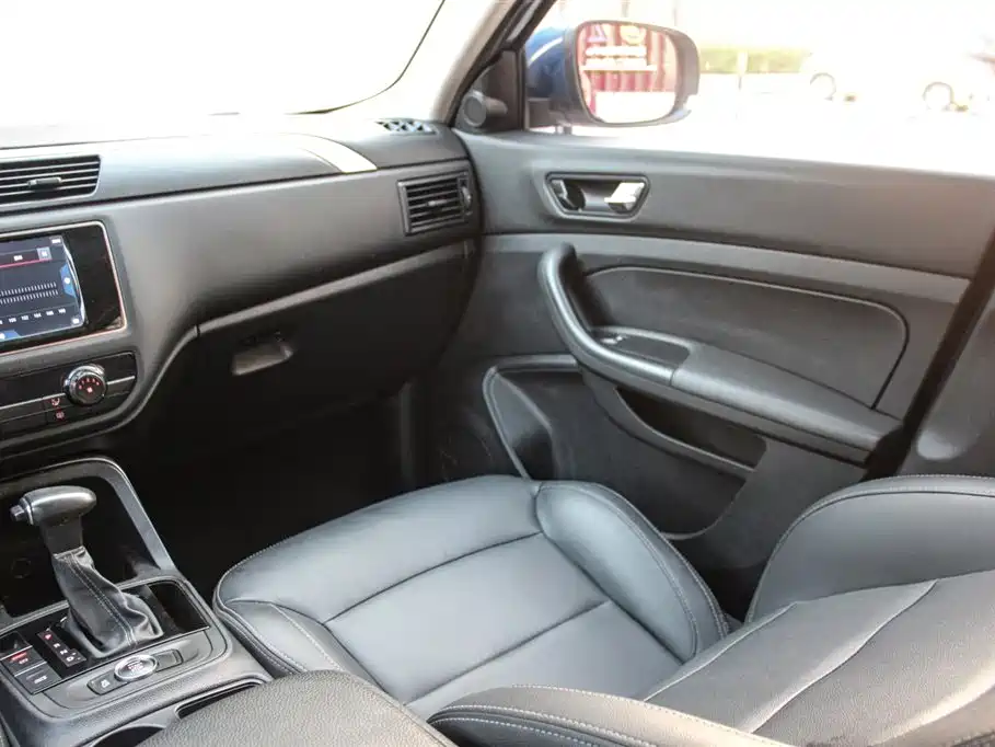 Qoros 5 2019 2018 Facelift 1.6T Automatic Leading
