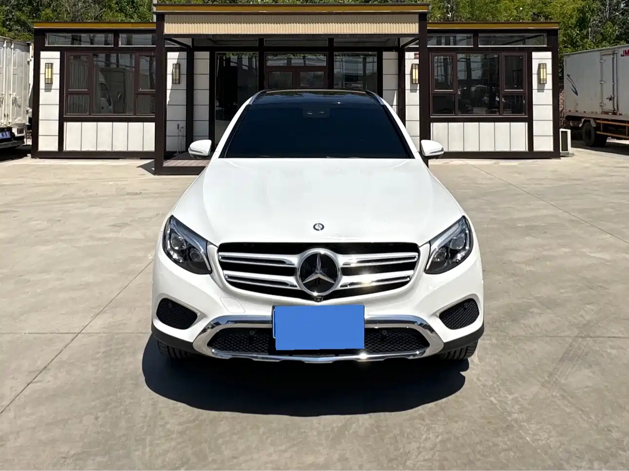 Mercedes-Benz GLC 2016 GLC 300 4MATIC Luxury фото 2