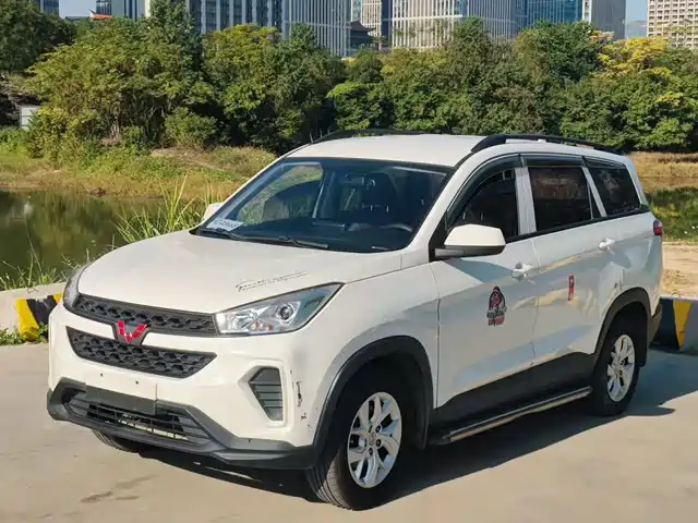 Wuling Motors Wuling Hongguang S3 2018 1.5L Manual Standard China V