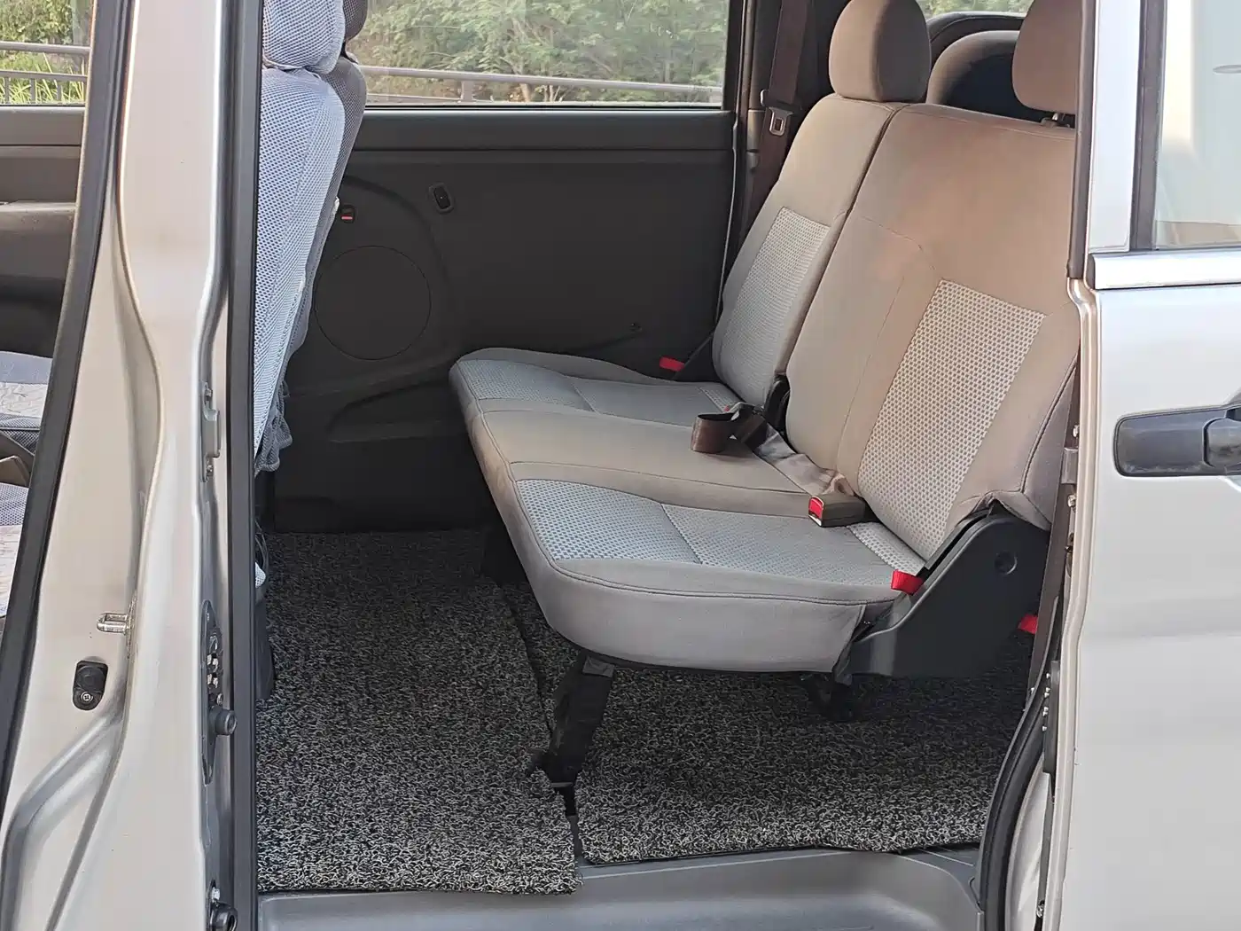 Dongfeng ZNA Shuaike 2014 2014 1.5L Manual Standard 7-seater China IV