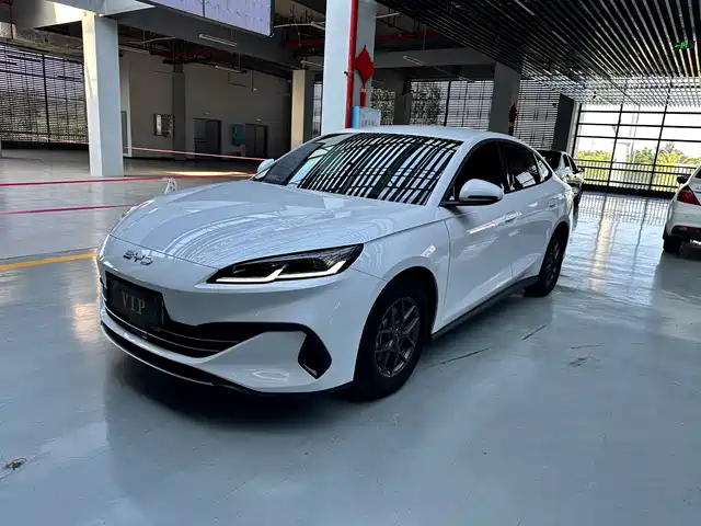 BYD Seal 06 DM-i 80KM, Люкс