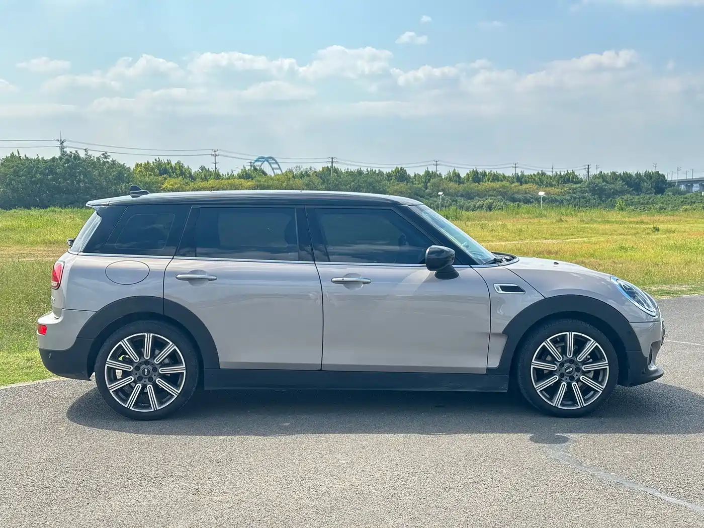 MINI CLUBMAN 2023 2023 Facelift 1.5T COOPER Connoisseur