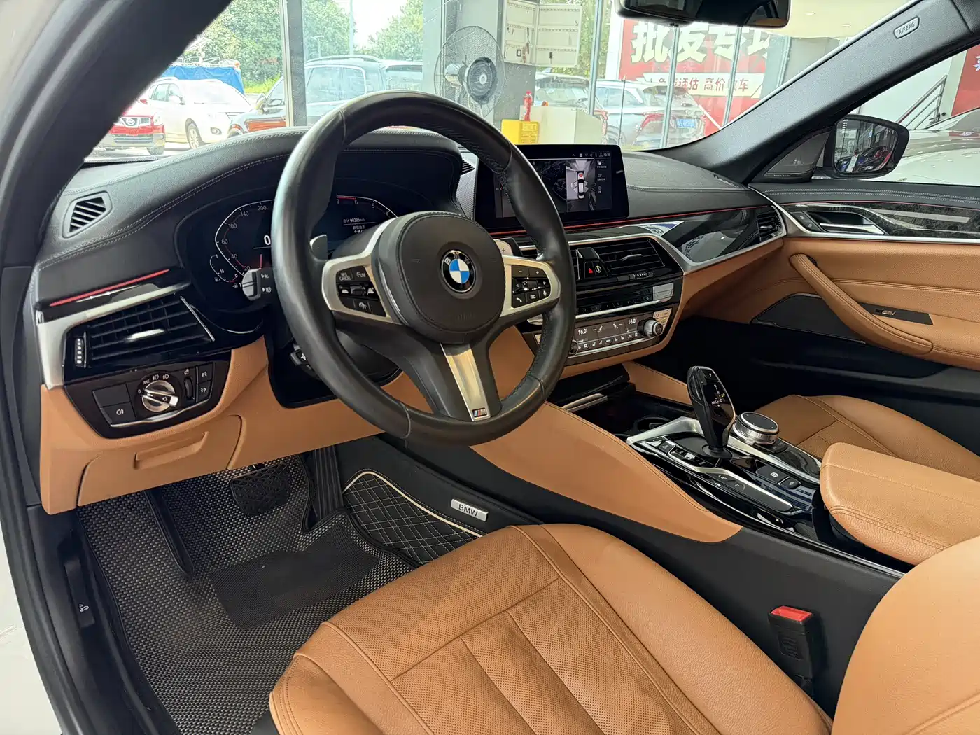 BMW 5 Series 2020 530Li Exclusive M Sport Package фото 17