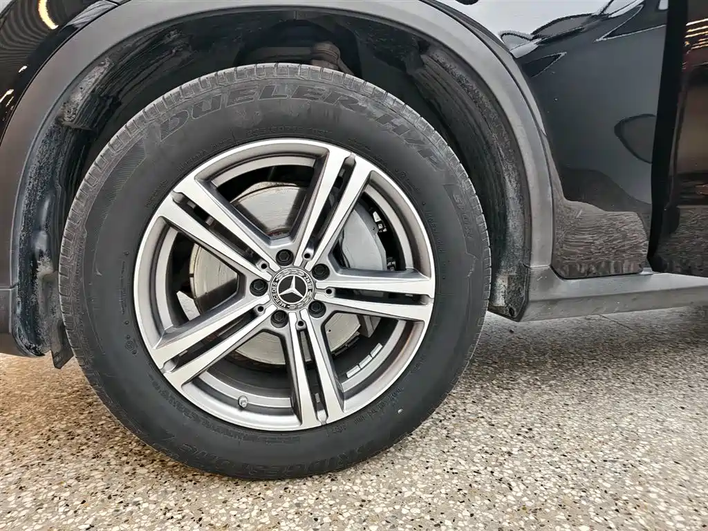 Mercedes-Benz GLC 2021 GLC 260 L 4MATIC Sporty фото 12