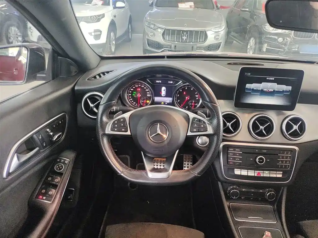 Mercedes-Benz CLA (Import) 2017 Facelift CLA 220 4MATIC фото 7