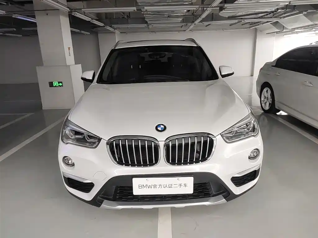 BMW X1 2019 sDrive18Li Premium Model фото 5