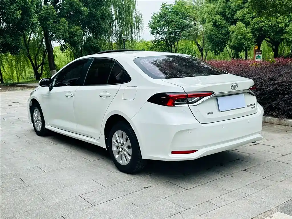 Toyota Corolla 2019 1.2T S-CVT GL-i Elite Edition фото 14