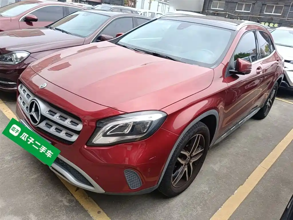 Mercedes-Benz GLA 2017 GLA 200 Fashion фото 2