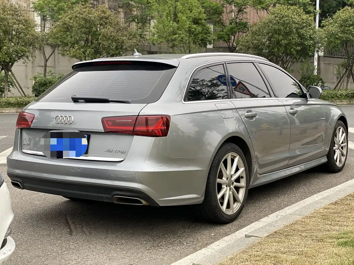 Audi A6 (Import) 2017 Avant 40 TFSI Sport фото 6