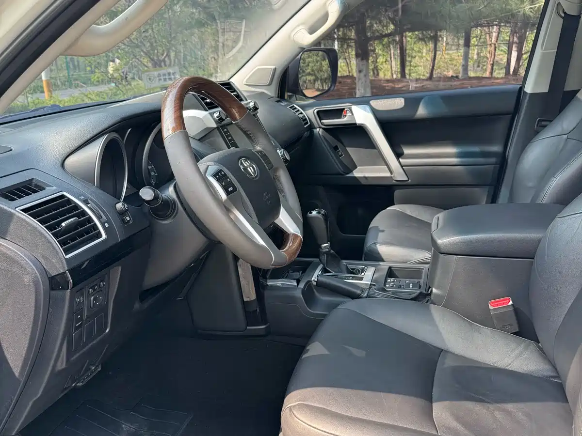 Toyota Prado 2016 2.7L Auto Standard Edition фото 8