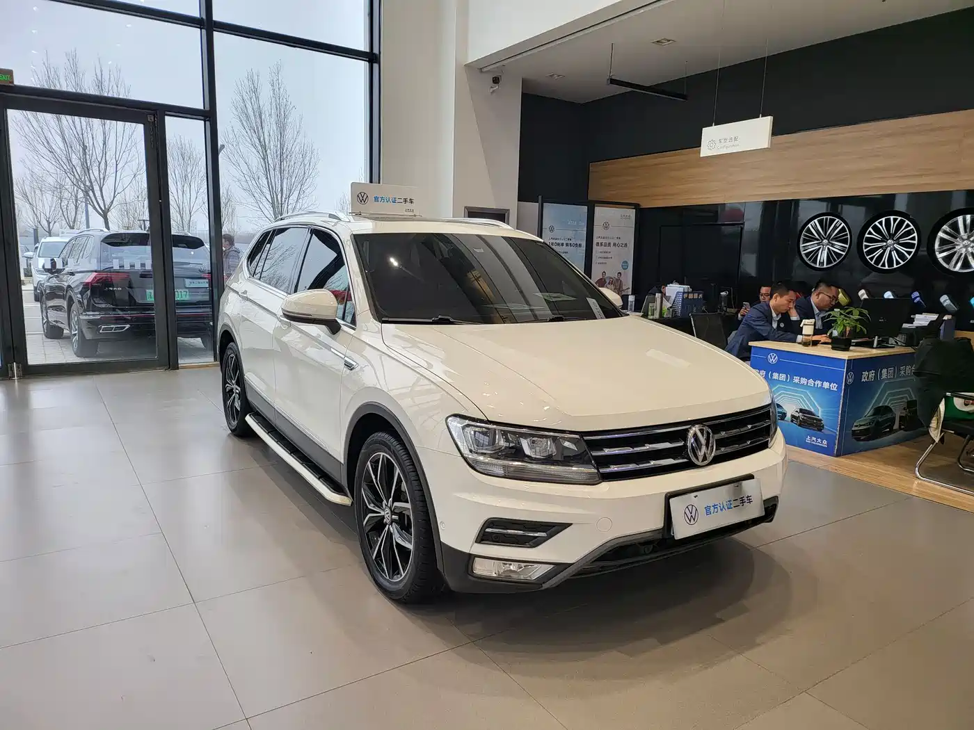 Volkswagen Tiguan L 2019 330TSI Automatic 2WD Smart Luxury Edition China VI фото 7