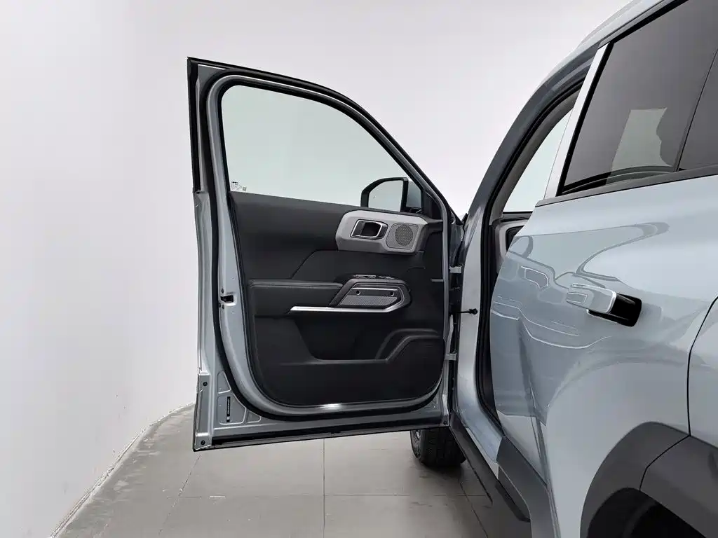 Fang Cheng Bao Titanium 3 2025 2025 501KM RWD Smart Drive Max