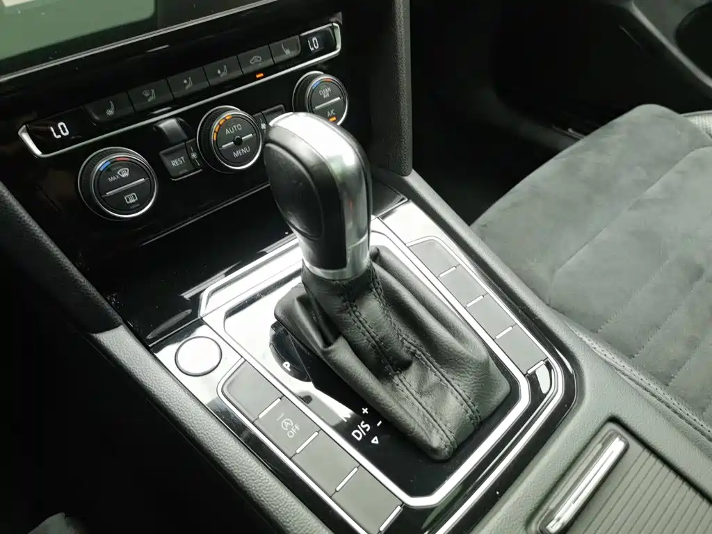 Photo 13 - Volkswagen Magotan