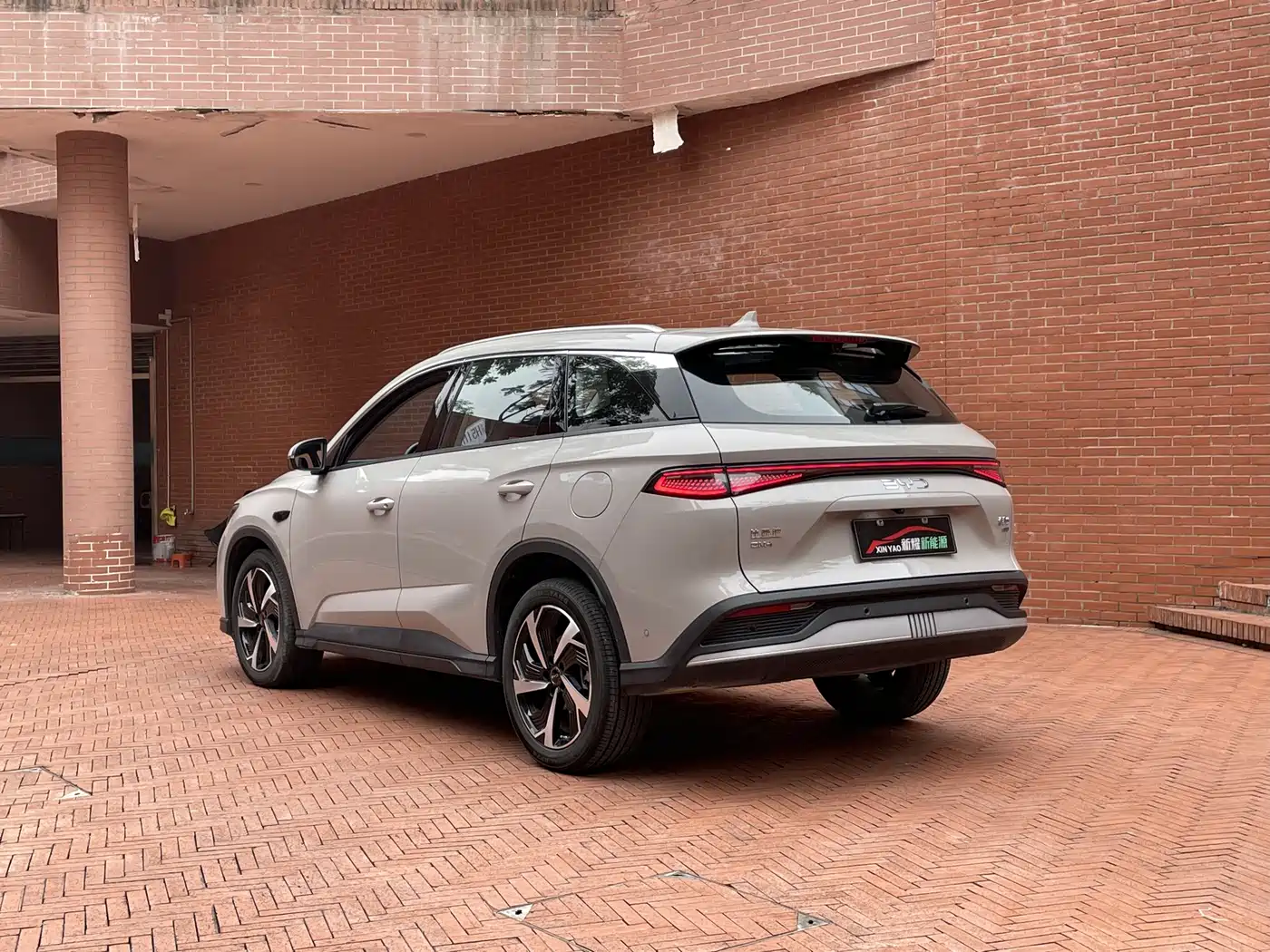 BYD SEA LION 05 DM I