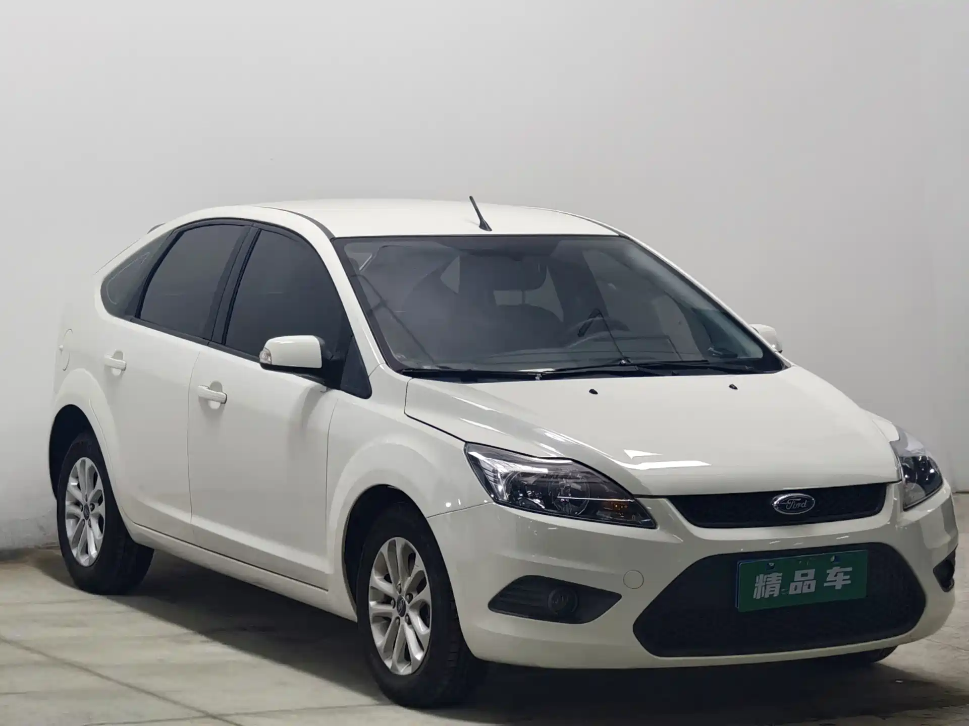 Фото 3 - Ford Focus