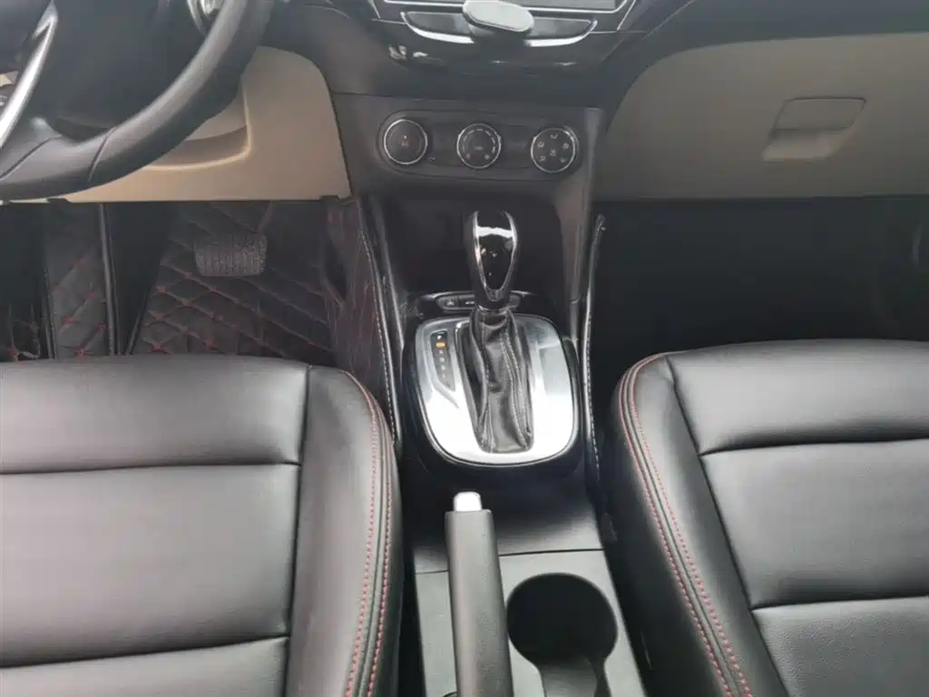 Buick Excelle 2020 15N CVT Elite фото 14