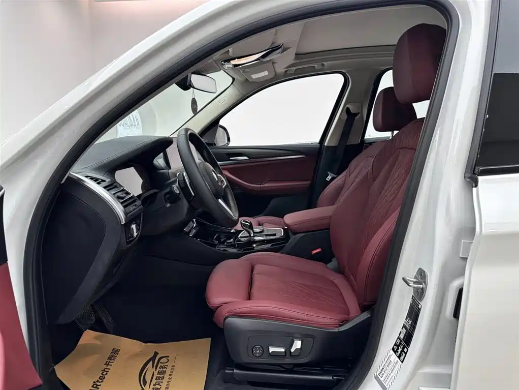 BMW X3 2022 Facelift xDrive30i Leading M Shadow Edition фото 8