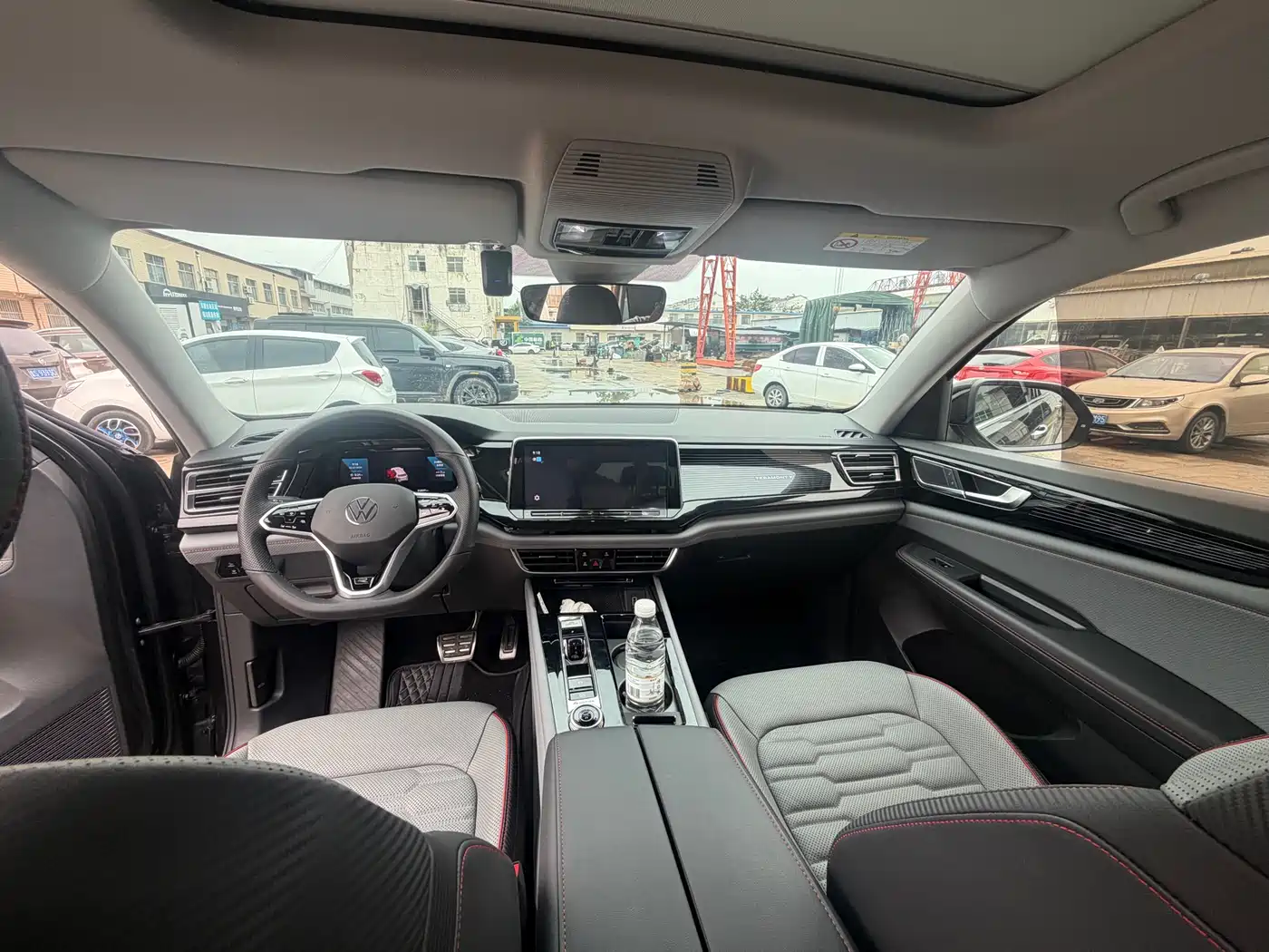 Volkswagen Teramont 2022 Teramont X 380TSI 4MOTION Premium Luxury фото 9