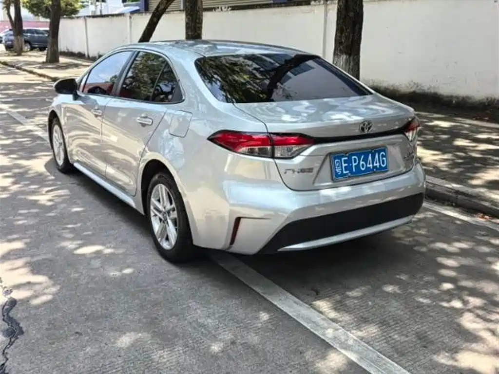 Toyota Levin 2021 Dual Engine 1.8H E-CVT Luxury Edition фото 5