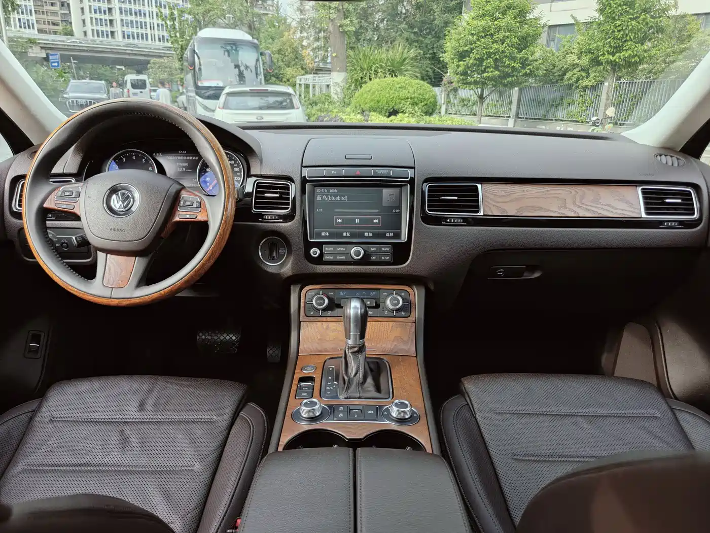 Volkswagen Touareg 2018 3.0TSI Glory Collector's Edition фото 8