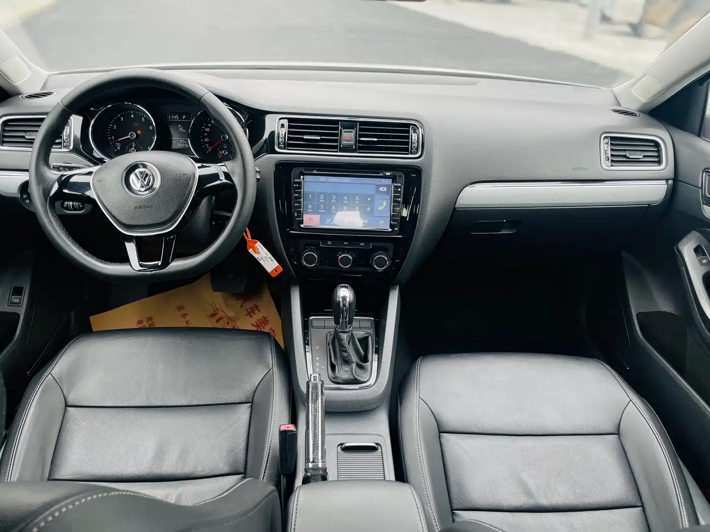 Volkswagen Sagitar 2015 230TSI Automatic Comfort фото 8