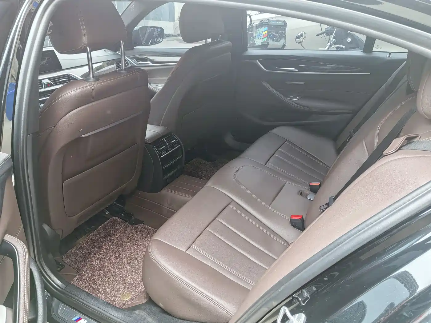 BMW 5 Series 2019 525Li M Sport Package фото 6