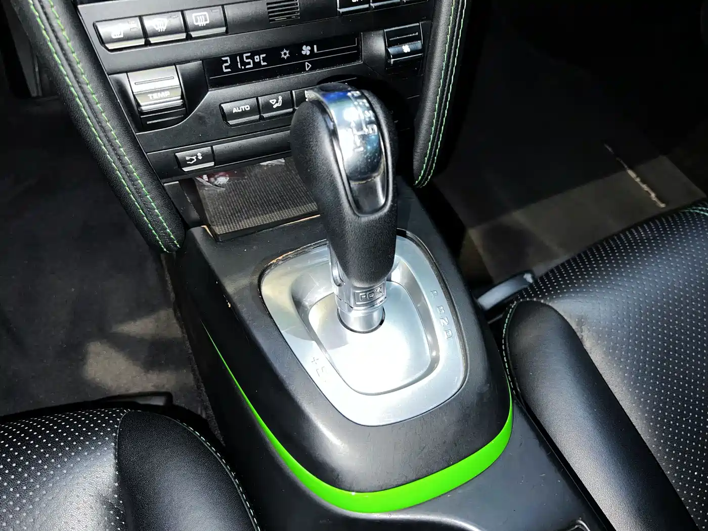 Porsche Cayman 2009 Cayman 2.9L фото 14
