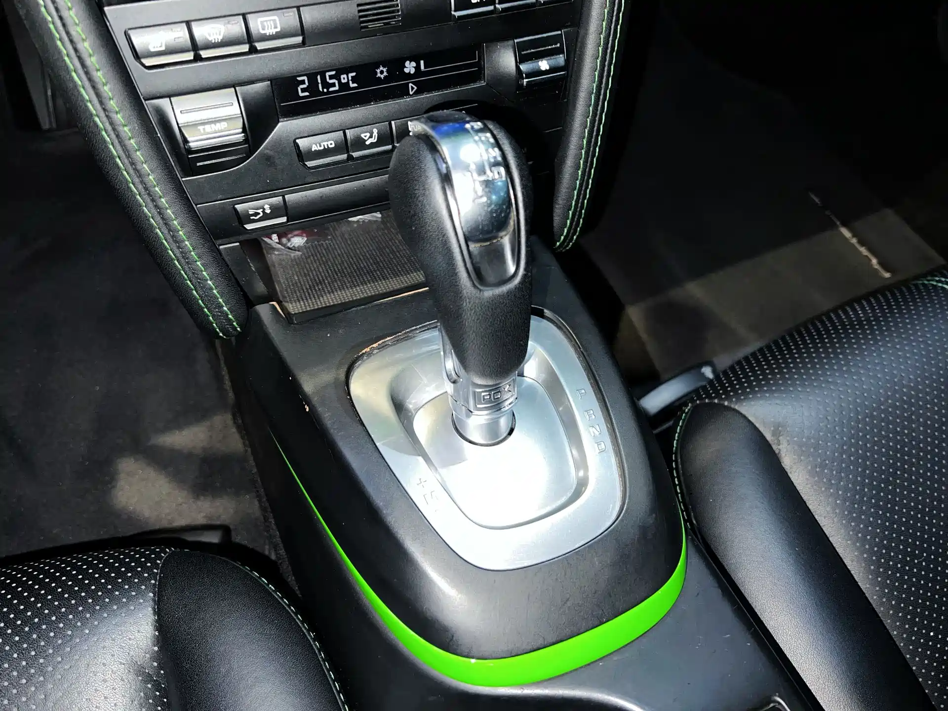 Photo 14 - Porsche Cayman