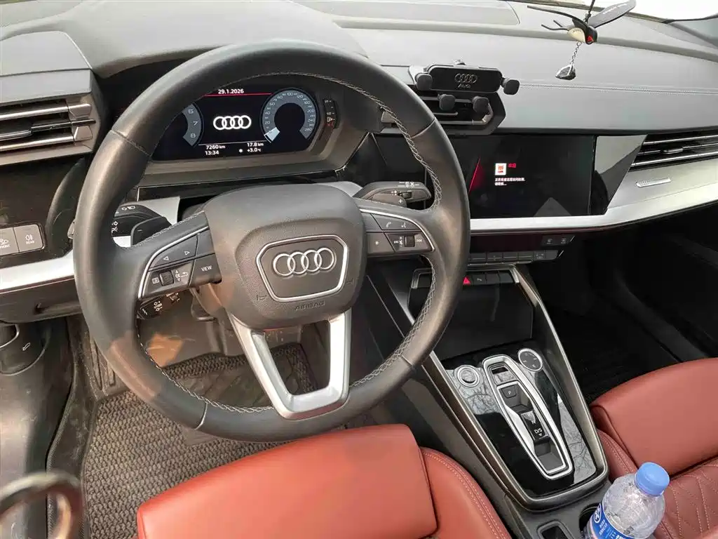 Audi A3 2025 Sportback 35TFSI Flying Premium фото 4