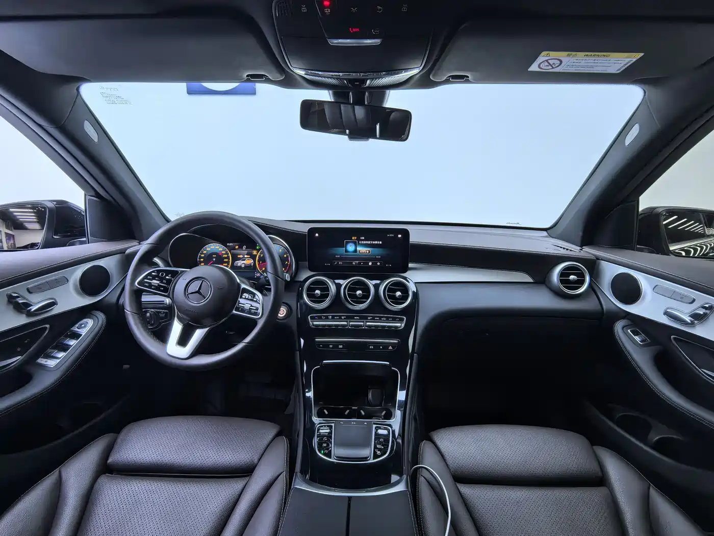 Mercedes-Benz GLC 2022 Model GLC 260 L 4MATIC Dynamic Edition фото 11
