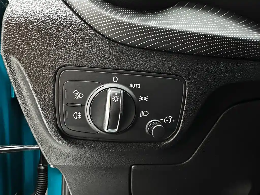 Audi Q2L 2022 35 TFSI Fashion Dynamic фото 17