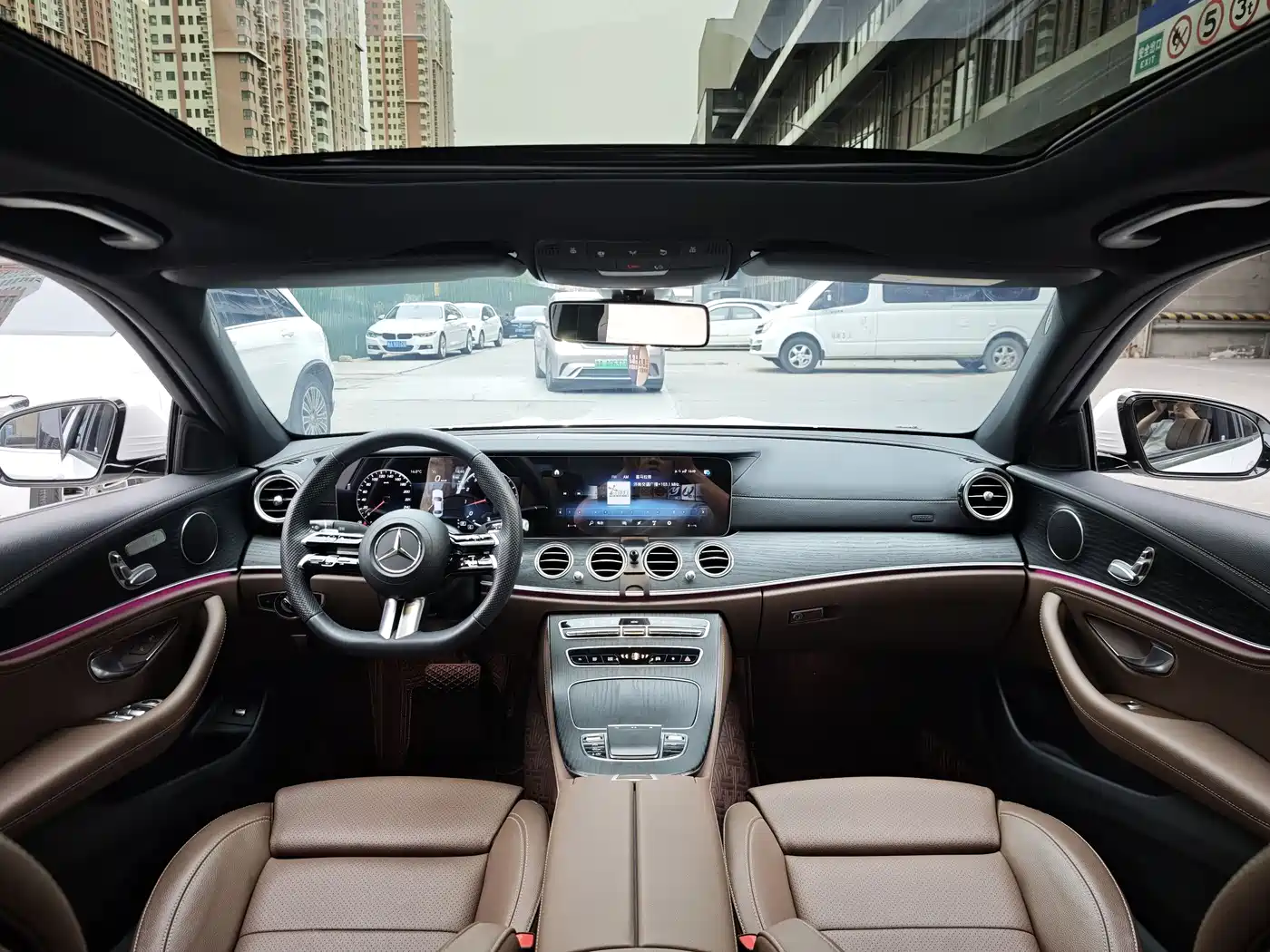 Mercedes-Benz E-Class 2023 E 260 L Sport фото 6