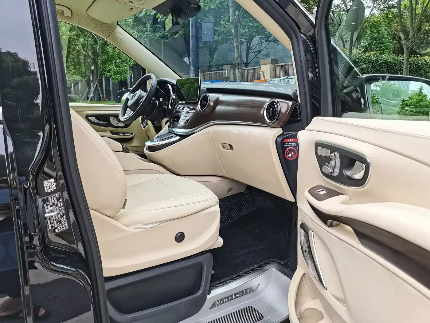 Mercedes-Benz V-Class 2022 V 260 Prestige Edition фото 8