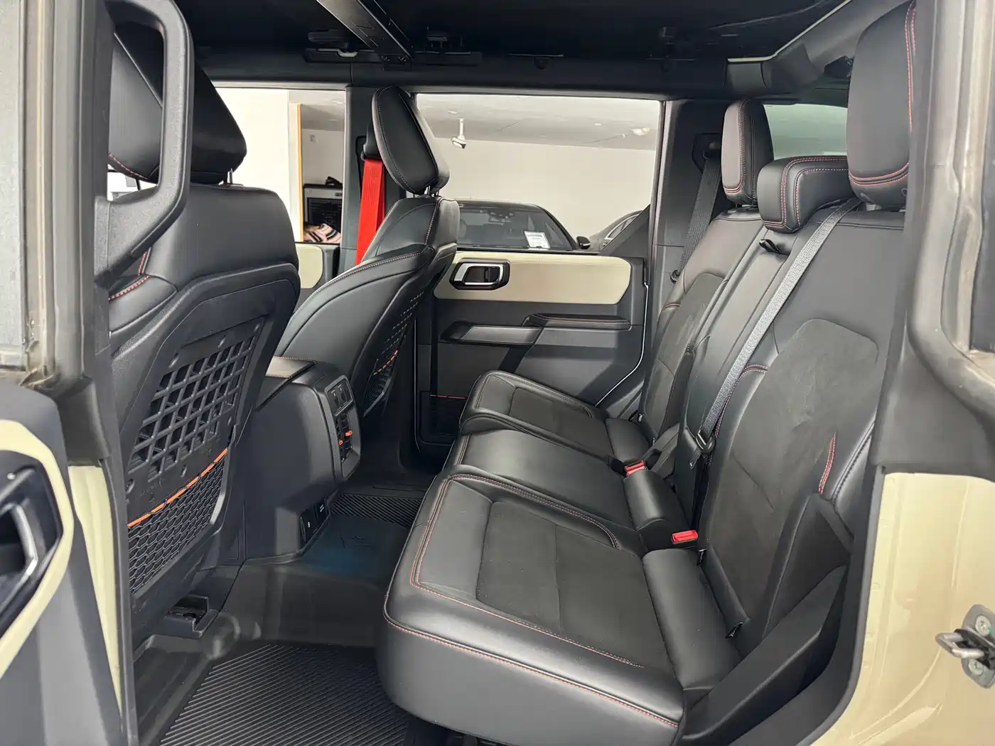 Ford Bronco 2025 2025 2.3T Mega Dune Limited Custom Edition