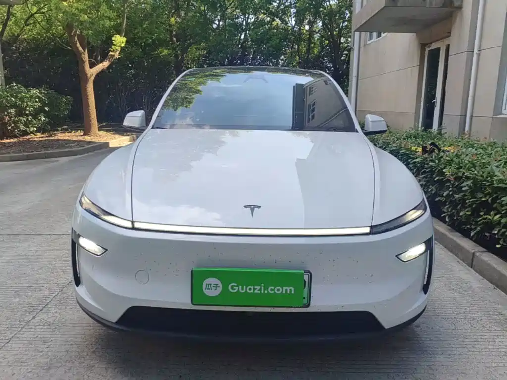 Tesla Model Y L 2025 2025 Facelift Long Range AWD