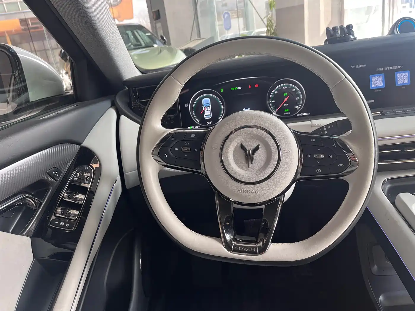 Voyah Auto VOYAH FREE 2025 318 259km 4WD Explorer Edition фото 13