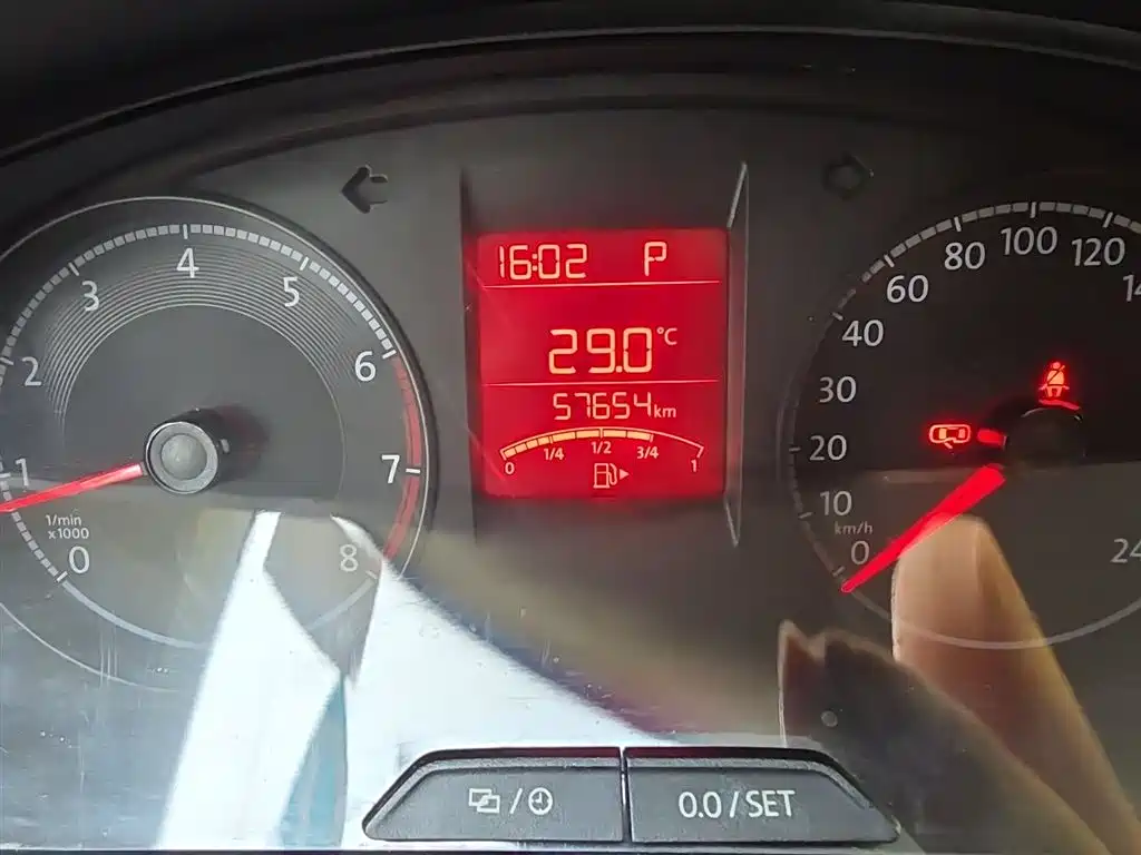 Volkswagen Santana 2016 1.6L Automatic Trend Edition фото 5
