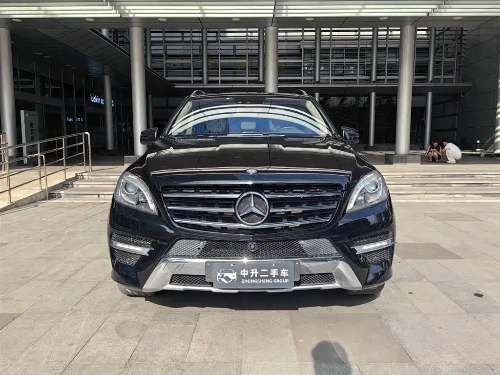 Mercedes-Benz M-Class 2014 ML 400 4MATIC Luxury фото 2