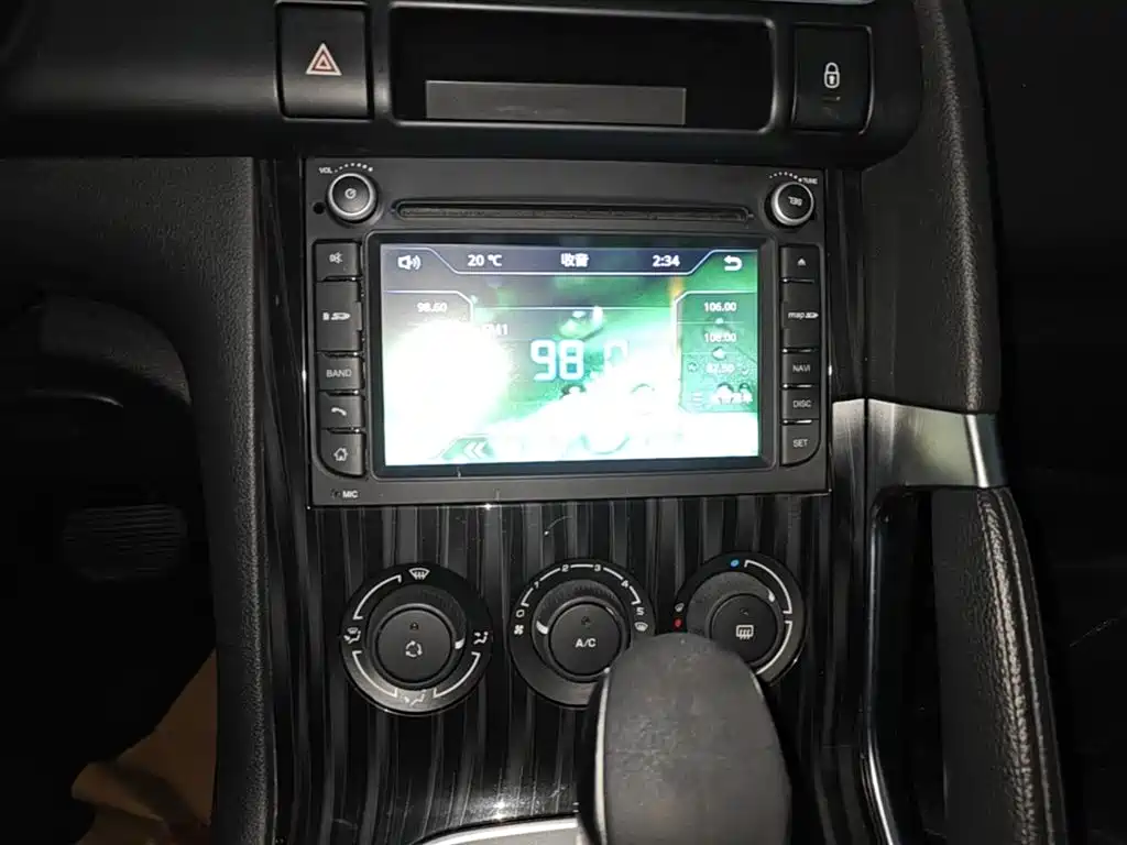Peugeot 3008 2015 2.0L Automatic Classic Edition фото 13