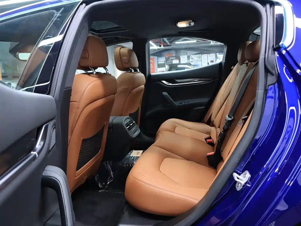 Maserati Ghibli 2023 2.0T GT фото 13