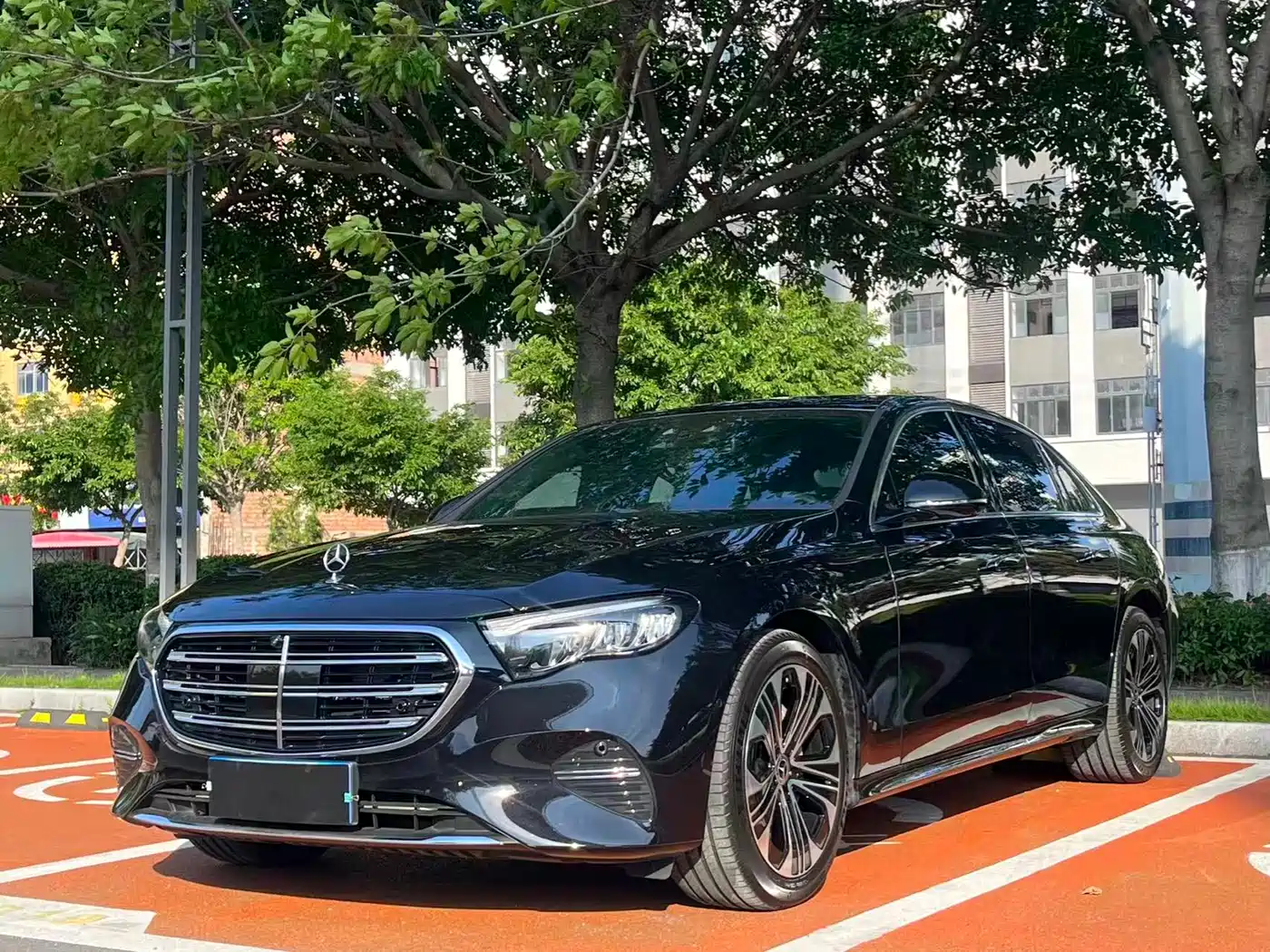 Mercedes-Benz E-Class 2026 E 300 L Luxury
