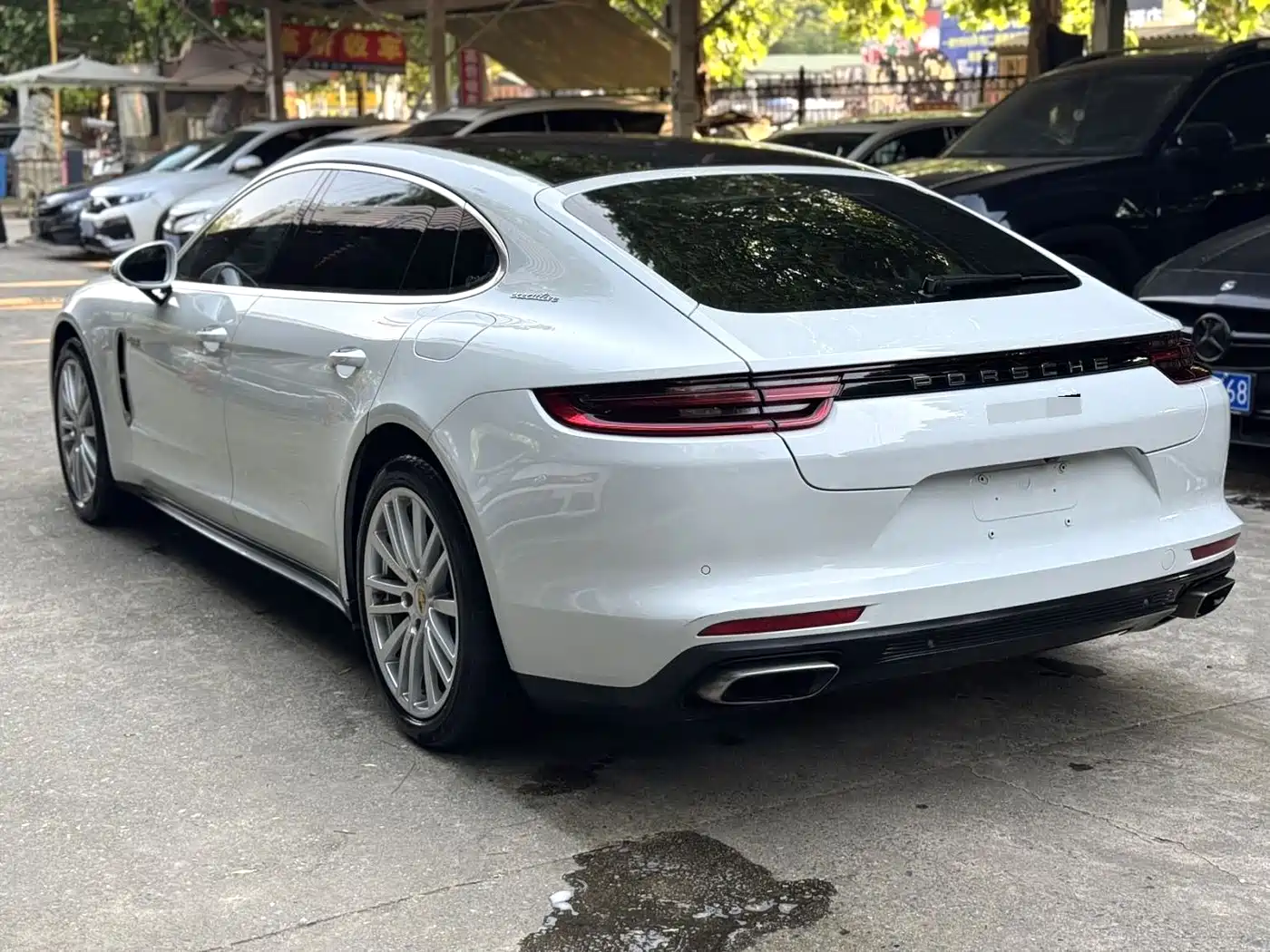 Porsche Panamera New Energy 2017 Panamera 4 E-Hybrid Executive Long Wheelbase 2.9T фото 9