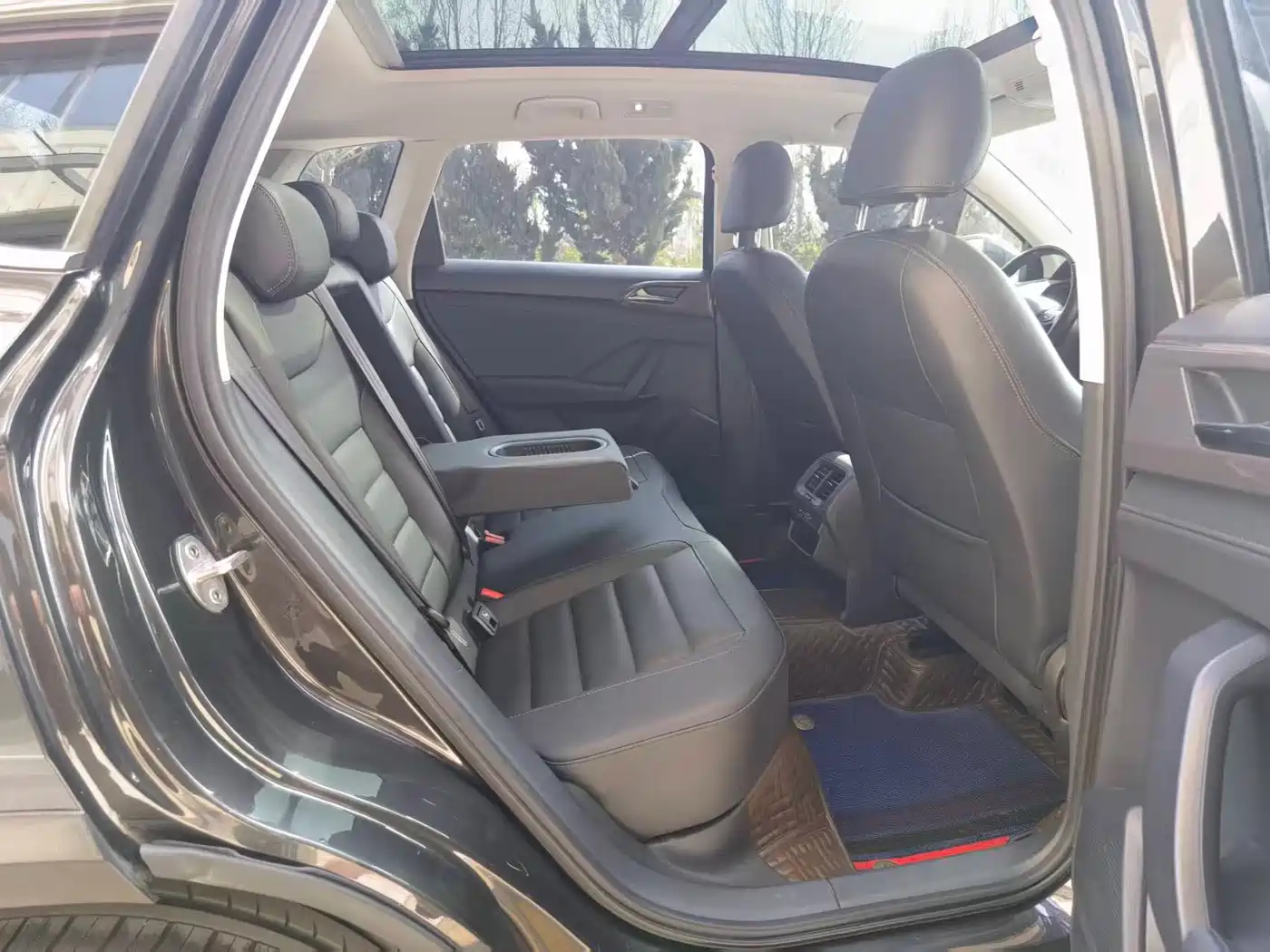 Volkswagen Tharu 2021 Model 280TSI 2WD Luxury Edition фото 12