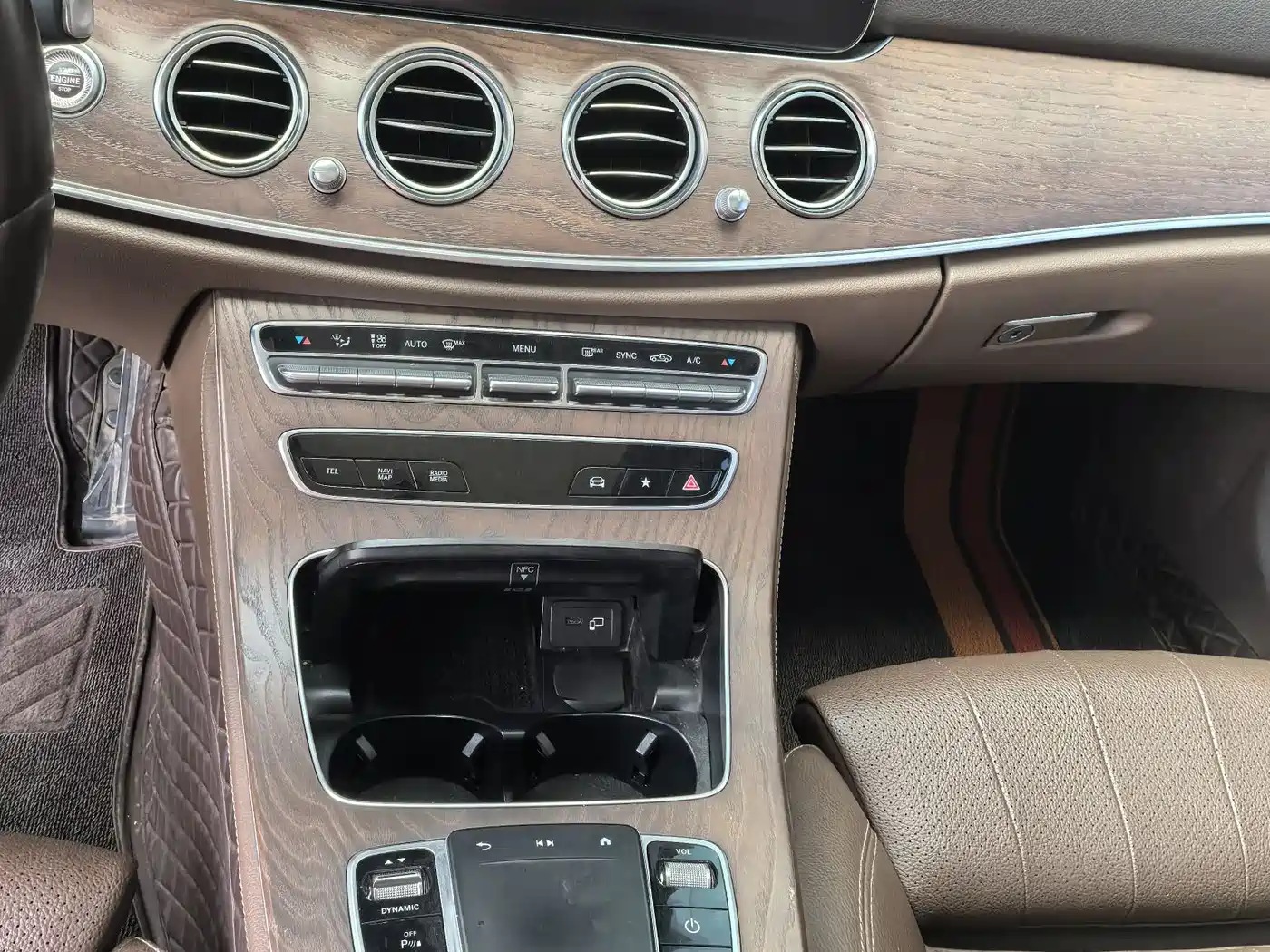 Mercedes-Benz E-Class 2022 E 300 L Fashion фото 7