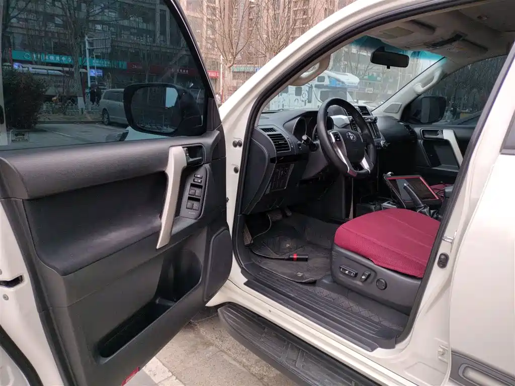 Toyota Prado 2015 2.7L Automatic Standard фото 12