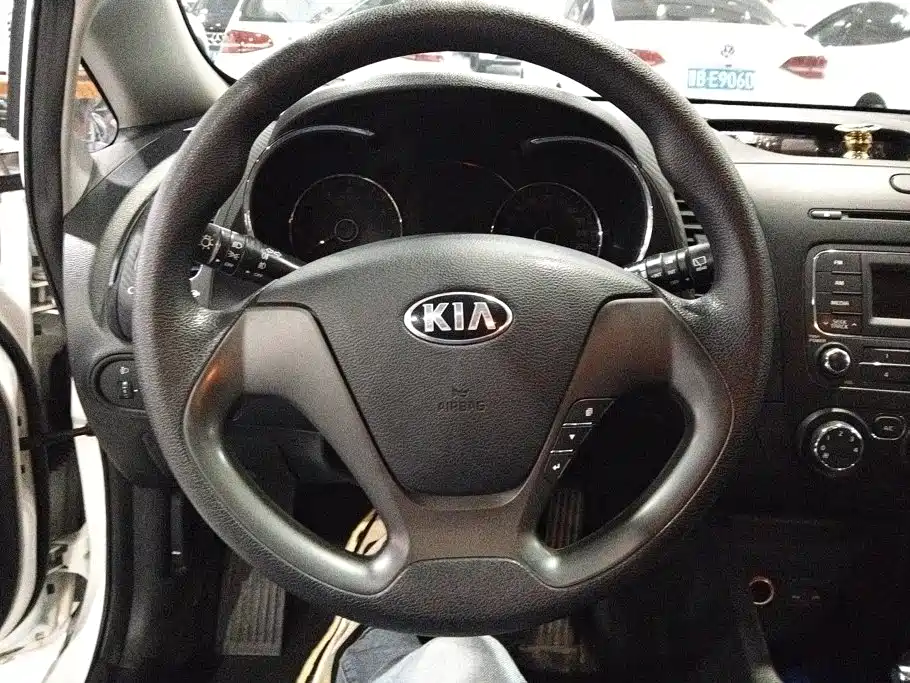 Kia K3S 2014 2014 1.6L Automatic GL