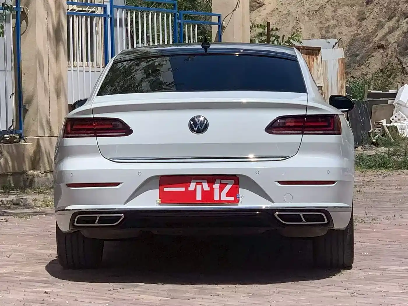 Volkswagen FAW-Volkswagen CC 2023 380TSI Eye-catching Edition фото 8