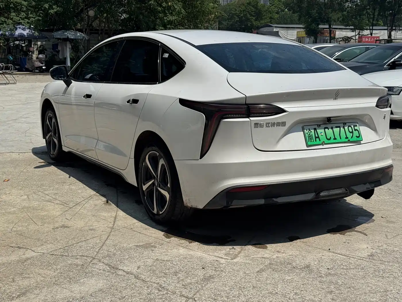 JMCG New Energy Yi 2024 2023 Long Range Industry Edition